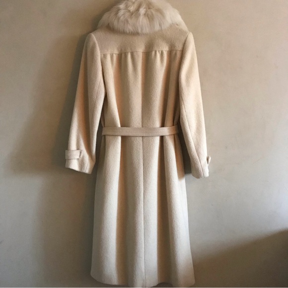 Vintage Ivory Wool Coat with Polar Fox Collar - Picture 3 of 7